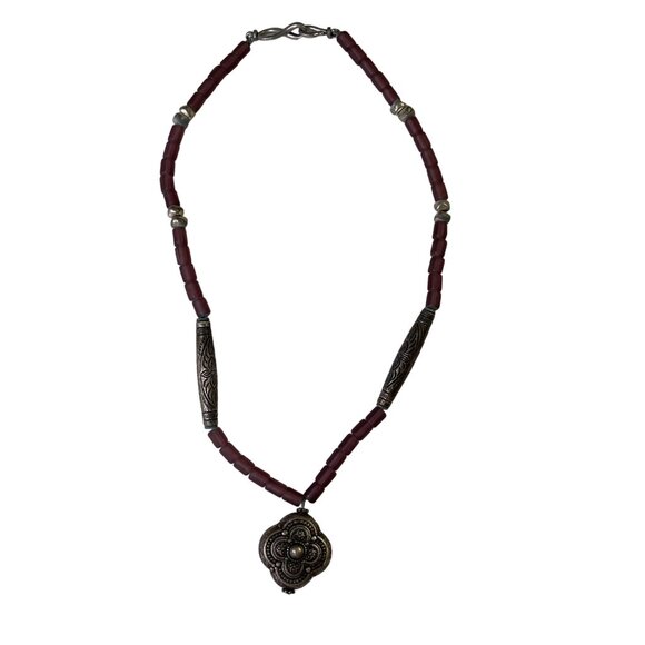 Vintage Bohemian Translucent Beaded Choker Necklace Intricate Pendant Clasp u - Picture 1 of 6